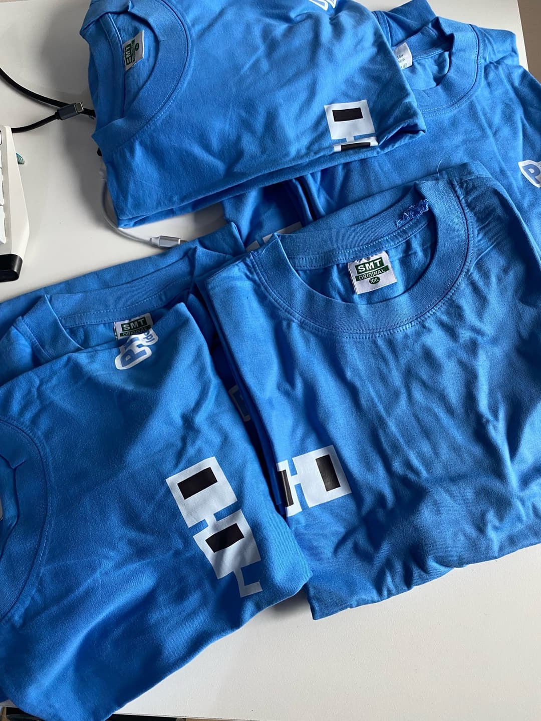 Nouns rule the world token image